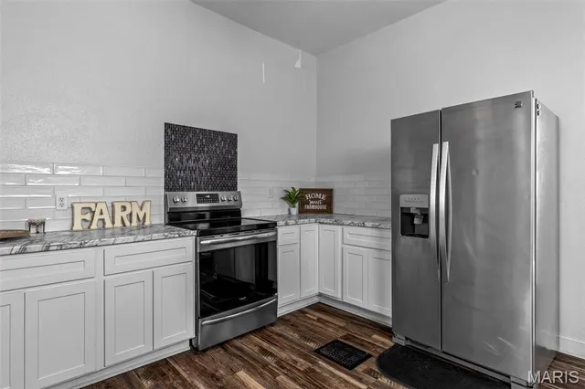 $295,000 | 8 South A Street, Farmington, MO 63640