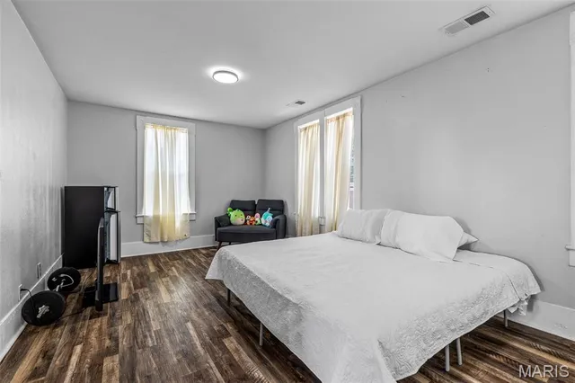 $295,000 | 8 South A Street, Farmington, MO 63640