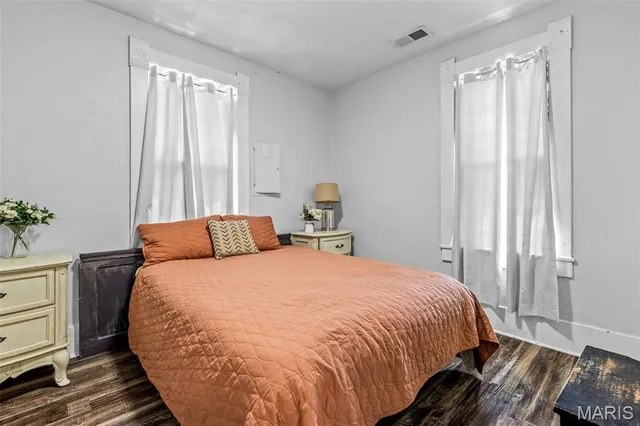 $295,000 | 8 South A Street, Farmington, MO 63640