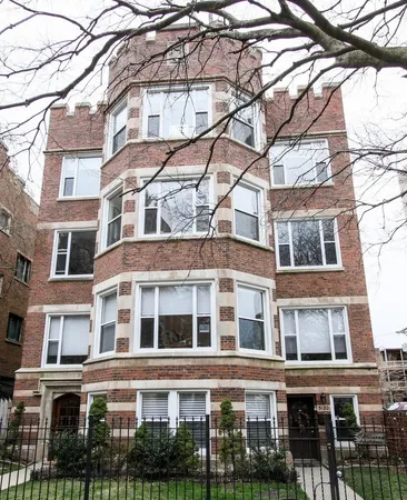 $4,500 | 5120 South Kenwood Avenue, Unit 4, Chicago, IL 60615