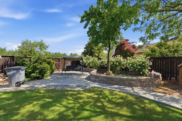$720,000 | 11092 East Le Conte Pass Court, Clovis, CA 93619
