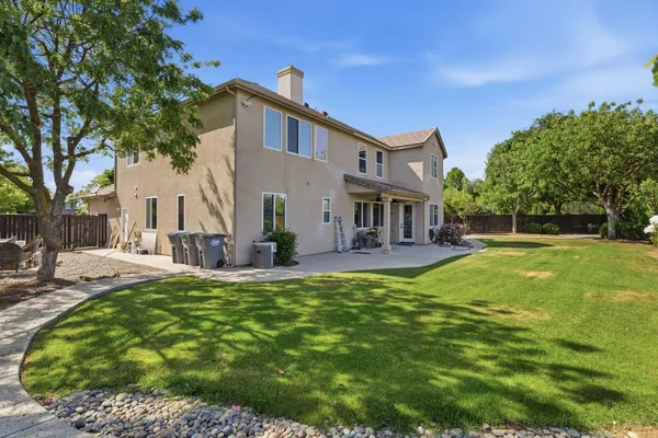 $720,000 | 11092 East Le Conte Pass Court, Clovis, CA 93619