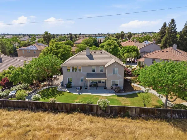 $720,000 | 11092 East Le Conte Pass Court, Clovis, CA 93619