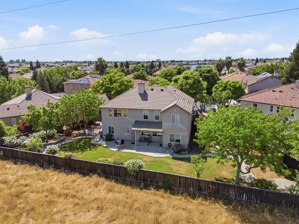 $720,000 | 11092 East Le Conte Pass Court, Clovis, CA 93619