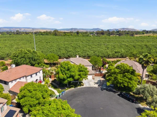 $720,000 | 11092 East Le Conte Pass Court, Clovis, CA 93619