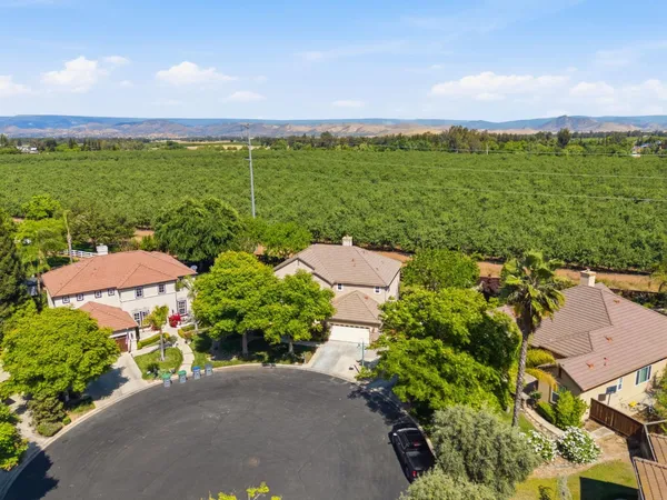 $720,000 | 11092 East Le Conte Pass Court, Clovis, CA 93619