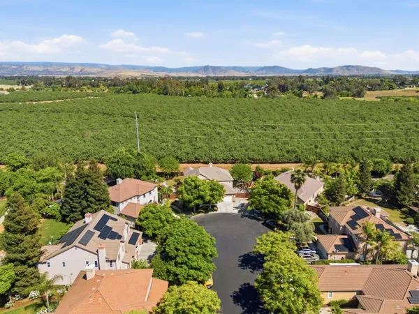 $720,000 | 11092 East Le Conte Pass Court, Clovis, CA 93619