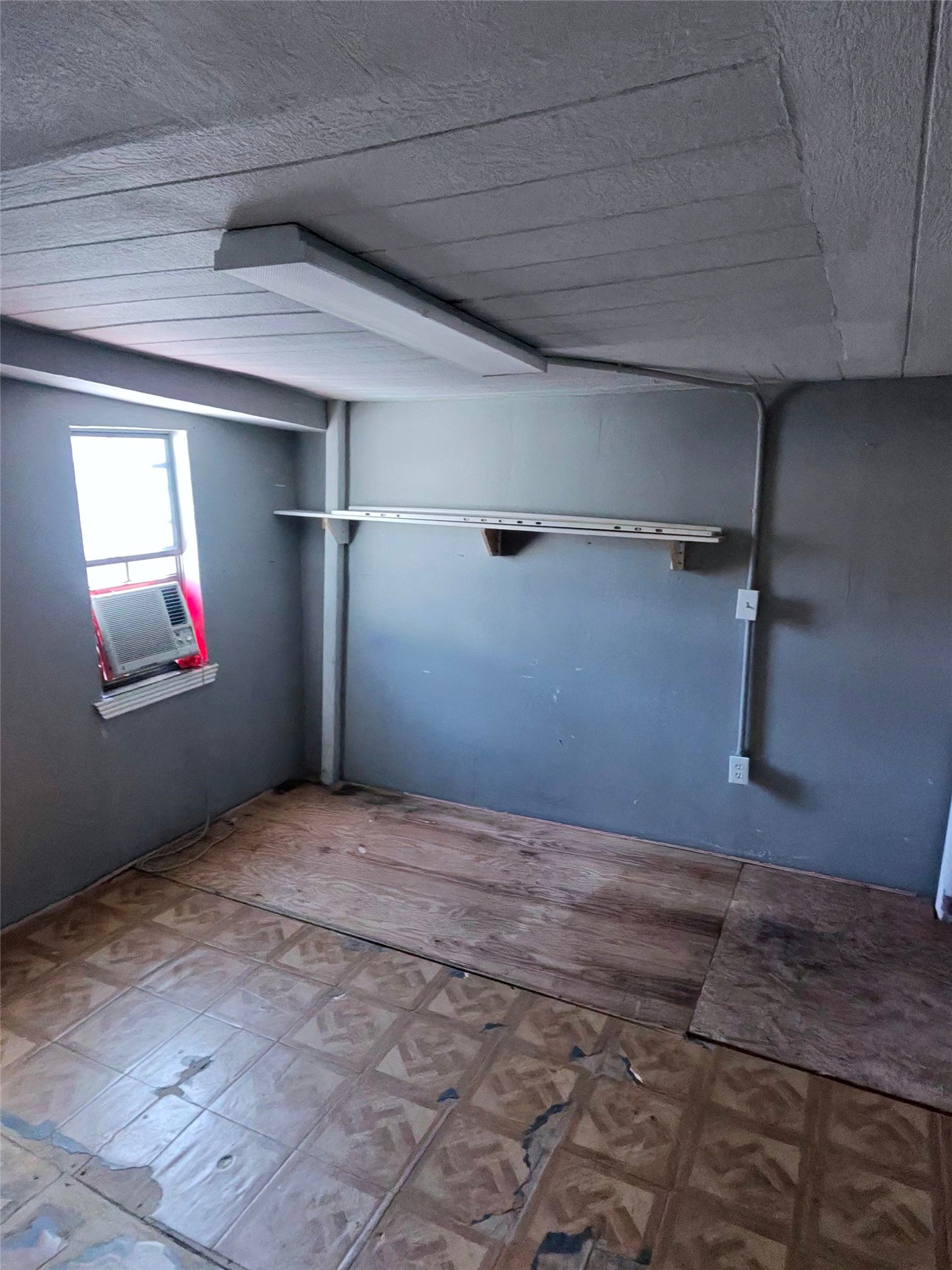 10614 Chadwick Street Houston, TX 77029 - Photo 12 of 13