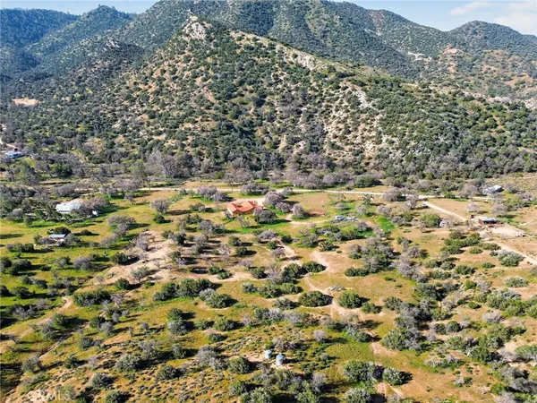 $585,000 | 11701 Back Canyon Road, Caliente, CA 93518