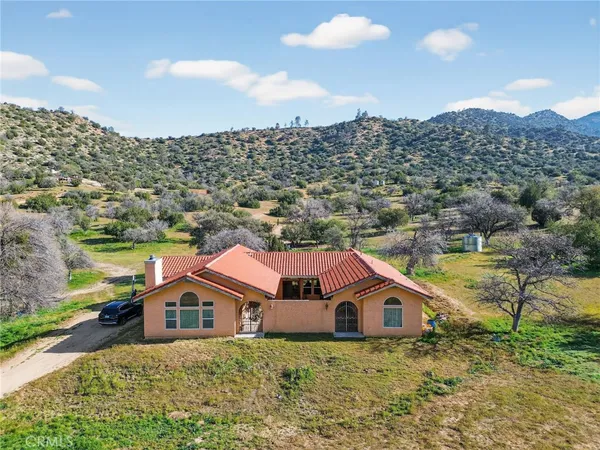 $585,000 | 11701 Back Canyon Road, Caliente, CA 93518