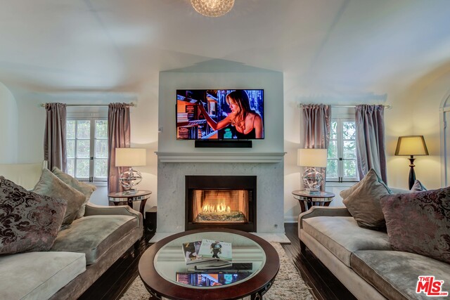 1240 North Olive Drive West Hollywood, CA 90069 - Photo 16 of 54