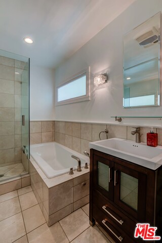 1240 North Olive Drive West Hollywood, CA 90069 - Photo 28 of 54