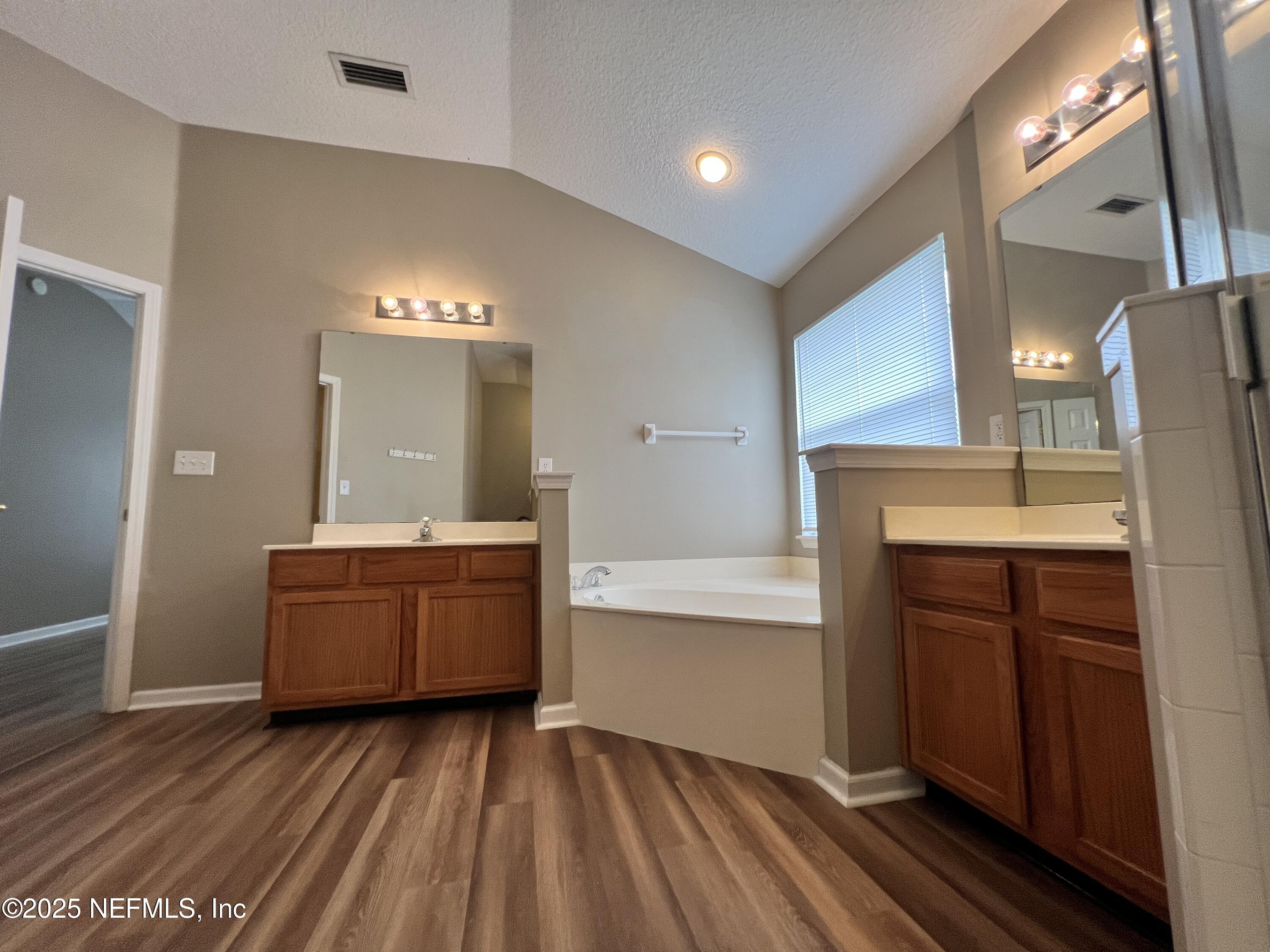 1109 Seattle Slew Lane Jacksonville, FL 32218 - Photo 27 of 32 27 Double sinks