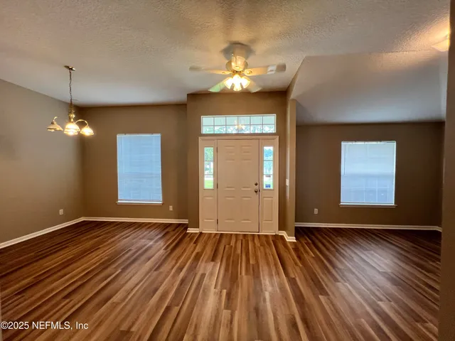 $1,995 | 1109 Seattle Slew Lane, Jacksonville, FL 32218