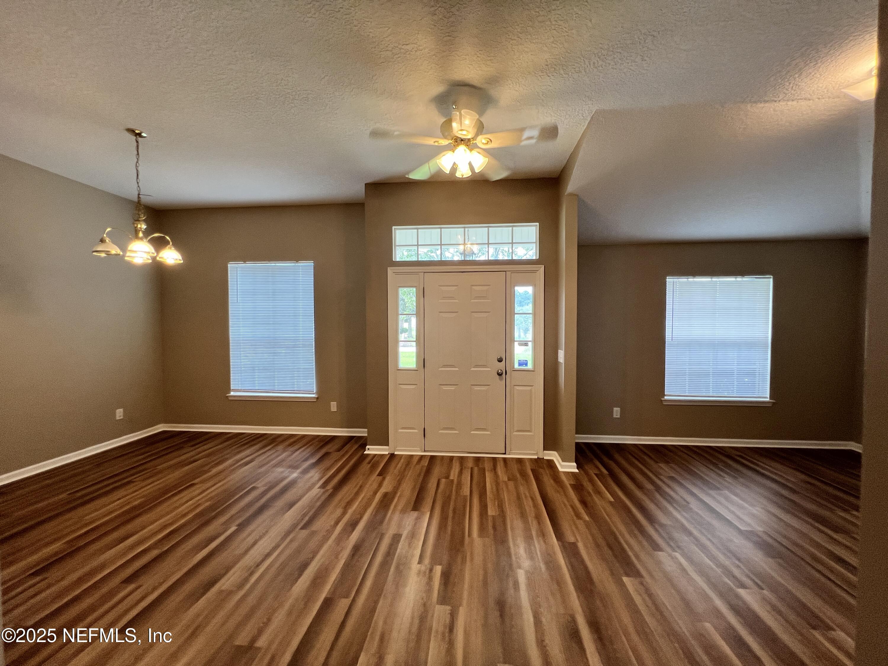 1109 Seattle Slew Lane Jacksonville, FL 32218 - Photo 3 of 32 3 Entry