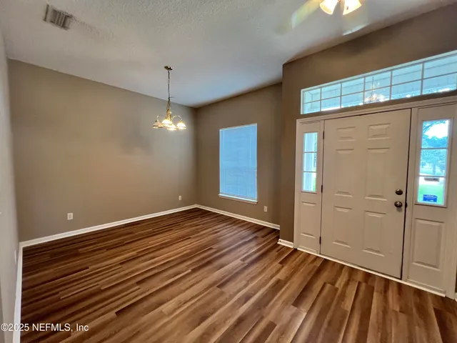 $1,995 | 1109 Seattle Slew Lane, Jacksonville, FL 32218