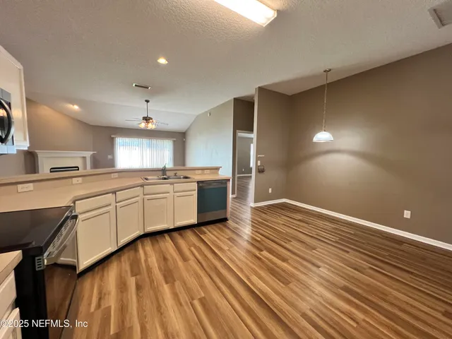 $1,995 | 1109 Seattle Slew Lane, Jacksonville, FL 32218