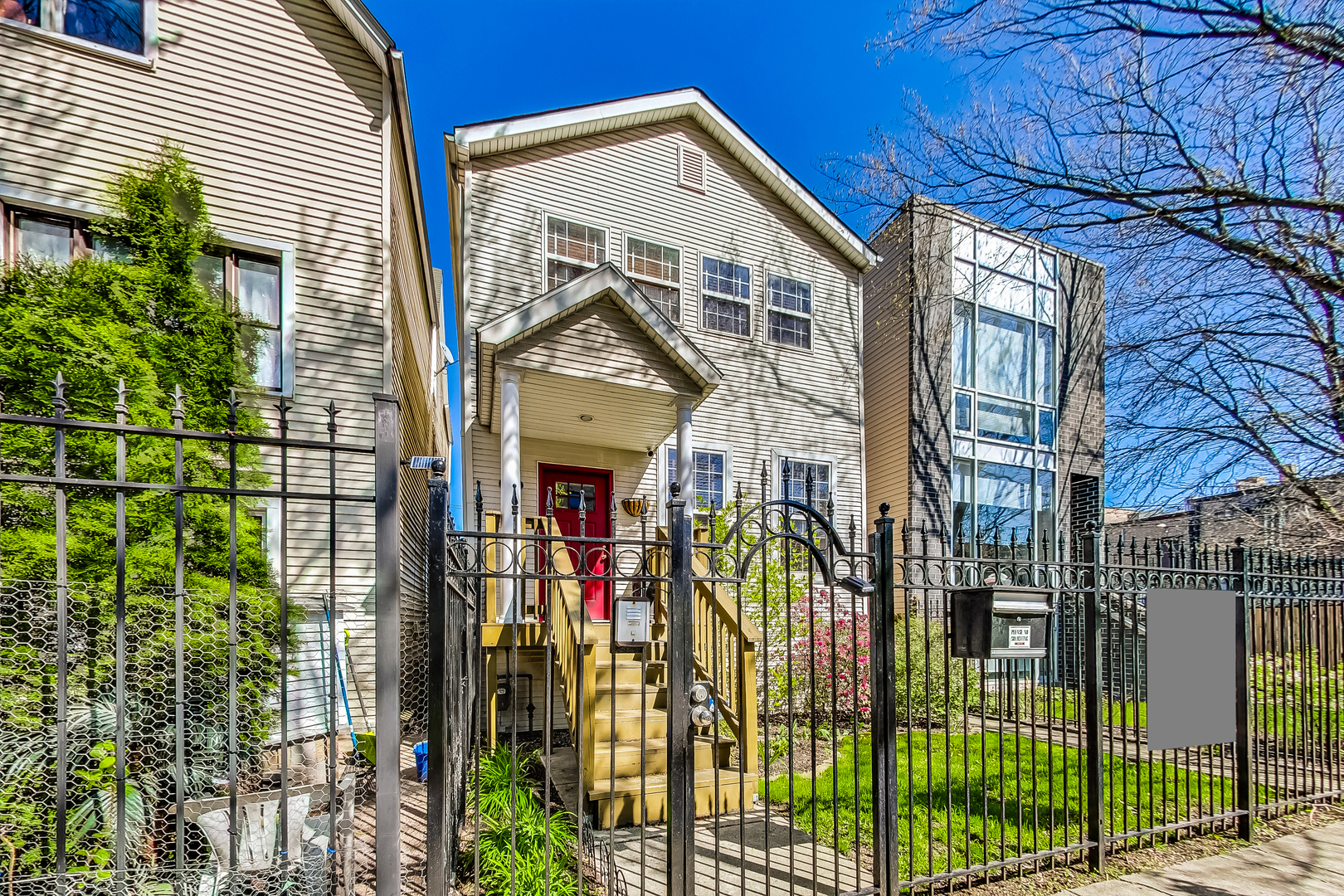 1625 North Rockwell St  