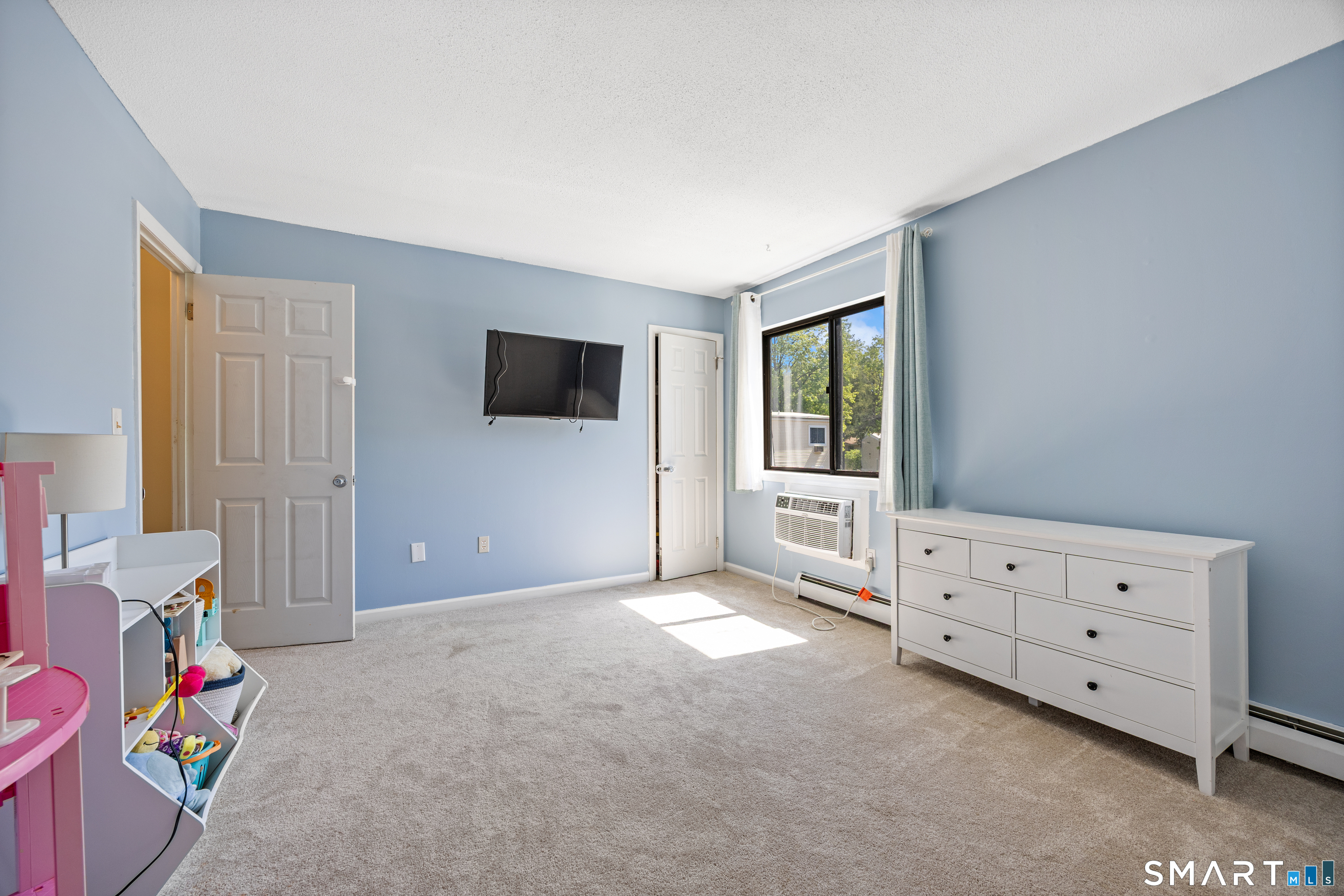 7 Sutton Place, Unit 7 Bloomfield, CT 06002 - Photo 19 of 25
