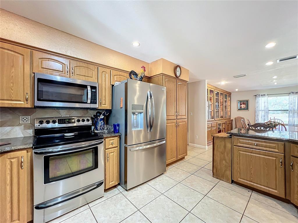 2720 Ewell Road Lakeland, FL 33811 - Photo 21 of 34