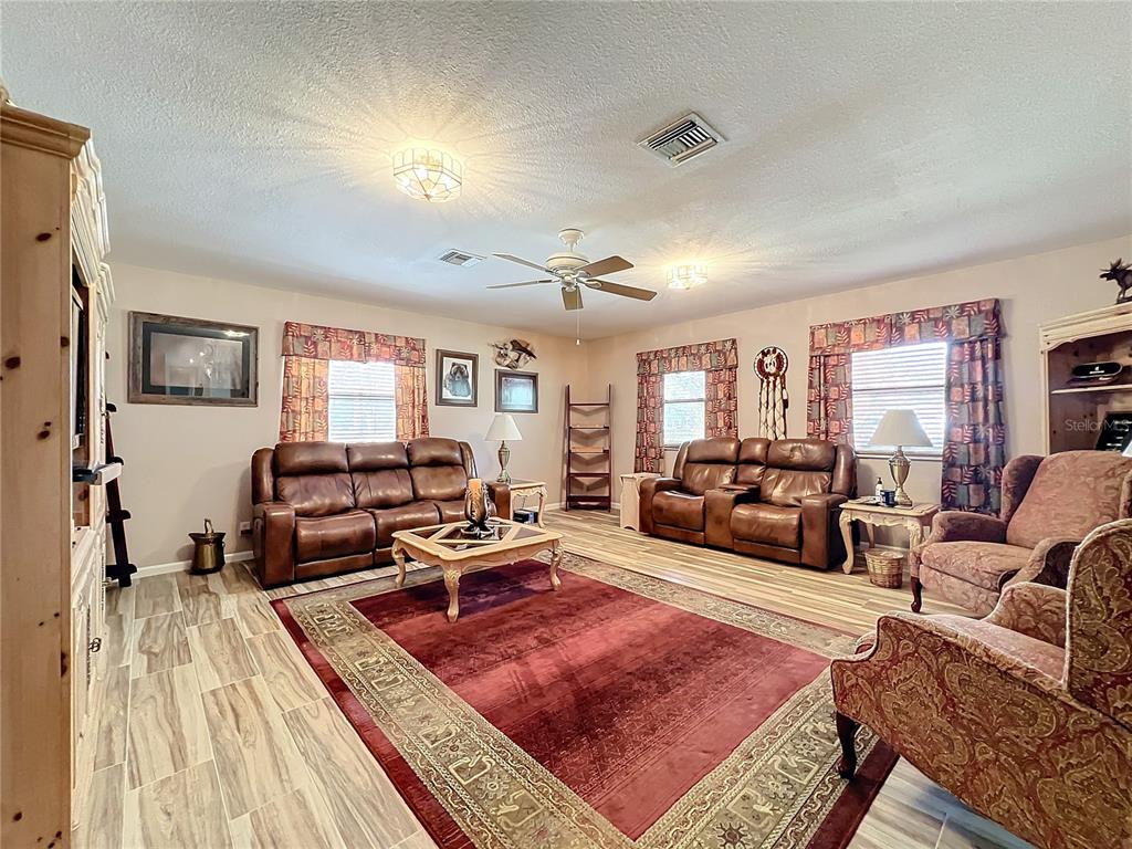 2720 Ewell Road Lakeland, FL 33811 - Photo 22 of 34