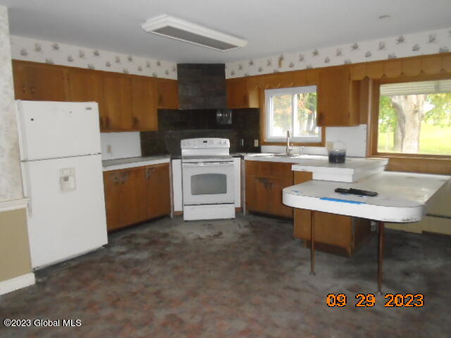 215 Menands Road Colonie, NY 12211 - Photo 17 of 45 DSC08035