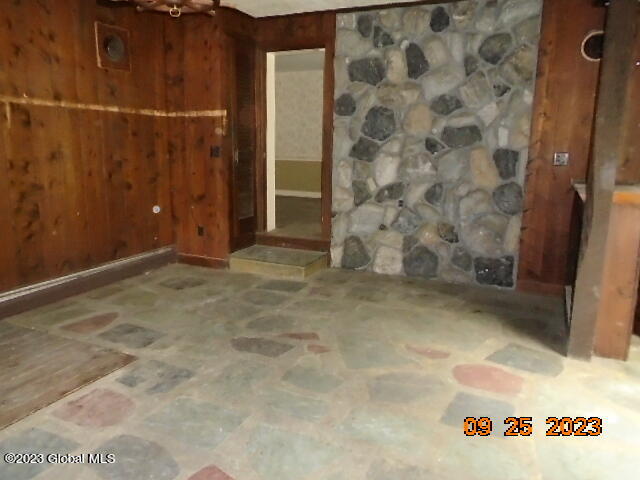 215 Menands Road Colonie, NY 12211 - Photo 23 of 45 DSC07960