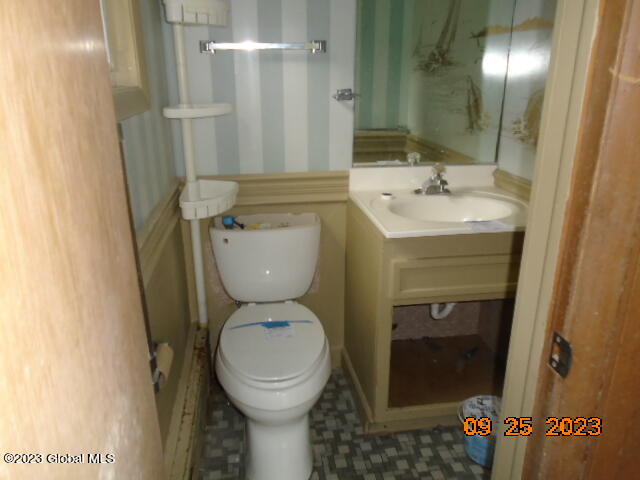 215 Menands Road Colonie, NY 12211 - Photo 25 of 45 DSC07966
