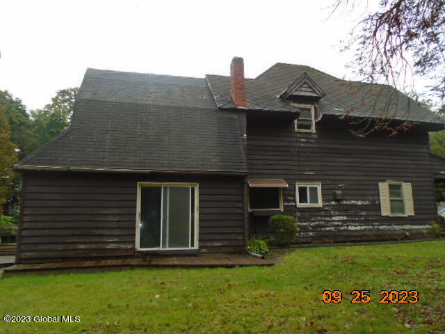 215 Menands Road Colonie, NY 12211 - Photo 6 of 45 DSC07936