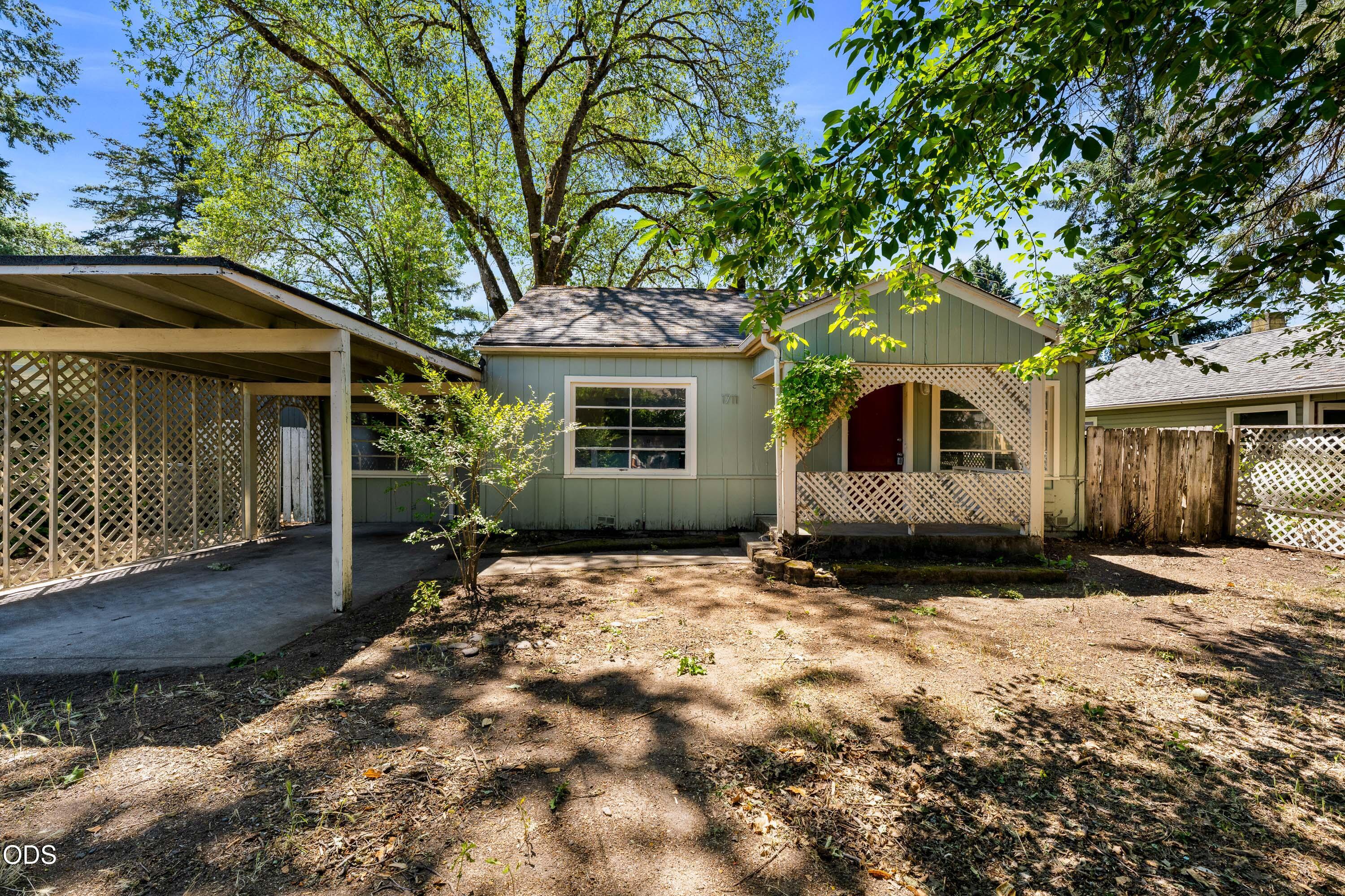 1711 Southwest J Street Grants Pass, OR 97526 - Photo 1 of 18