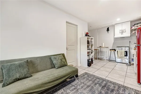$1,359,000 | 17444 Septo Street, Northridge, CA 91325