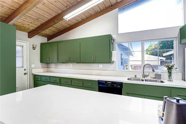 $1,359,000 | 17444 Septo Street, Northridge, CA 91325