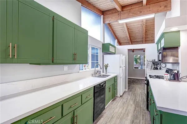 $1,359,000 | 17444 Septo Street, Northridge, CA 91325