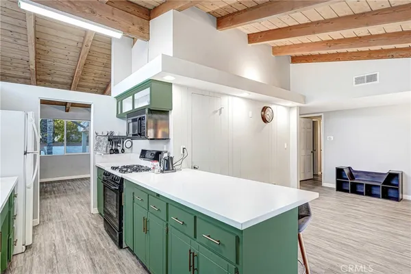 $1,359,000 | 17444 Septo Street, Northridge, CA 91325