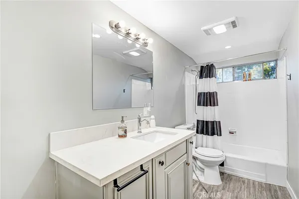 $1,359,000 | 17444 Septo Street, Northridge, CA 91325