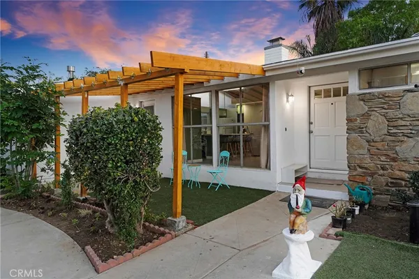 $1,359,000 | 17444 Septo Street, Northridge, CA 91325