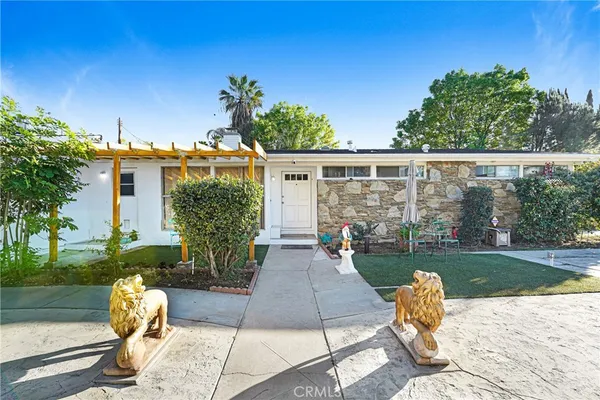 $1,359,000 | 17444 Septo Street, Northridge, CA 91325
