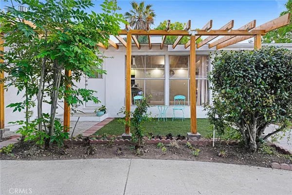 $1,359,000 | 17444 Septo Street, Northridge, CA 91325