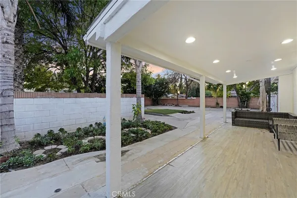 $1,359,000 | 17444 Septo Street, Northridge, CA 91325