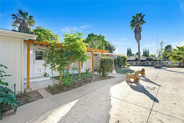 $1,359,000 | 17444 Septo Street, Northridge, CA 91325