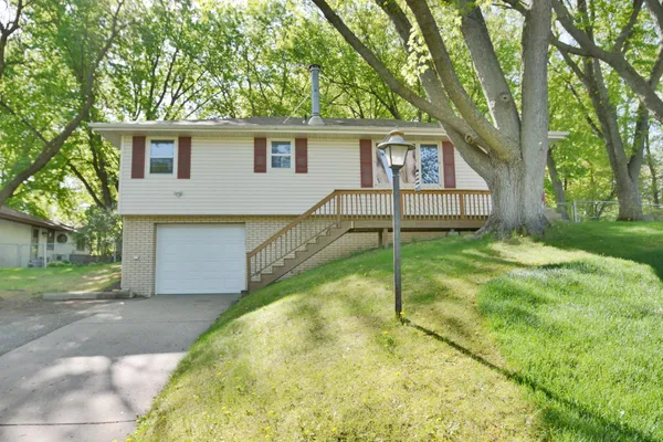 $299,900 | 6494 Berkshire Lane North, Maple Grove, MN 55311