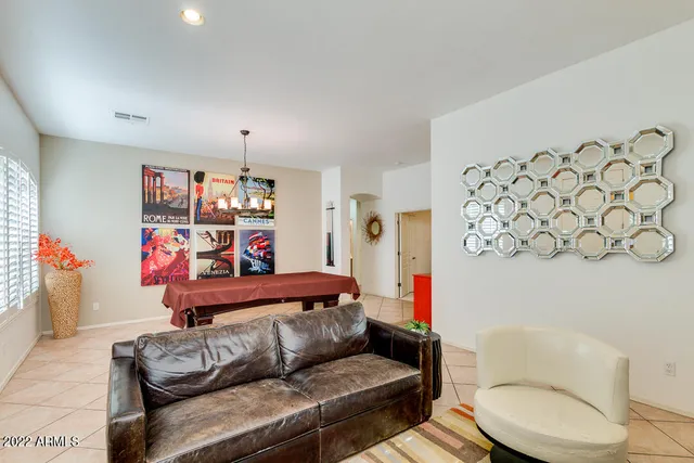 $3,400 | 2037 West Periwinkle Way, Chandler, AZ 85248