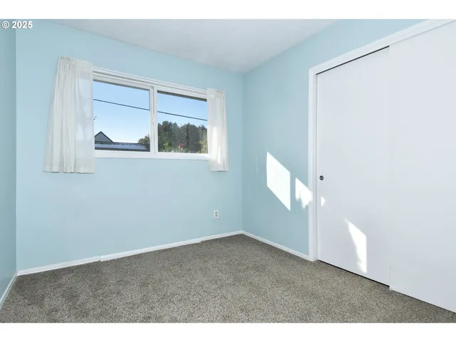 $515,000 | 1226 Southwest Hensley Road, Troutdale, OR 97060