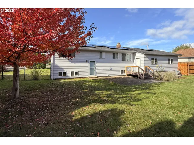 $515,000 | 1226 Southwest Hensley Road, Troutdale, OR 97060