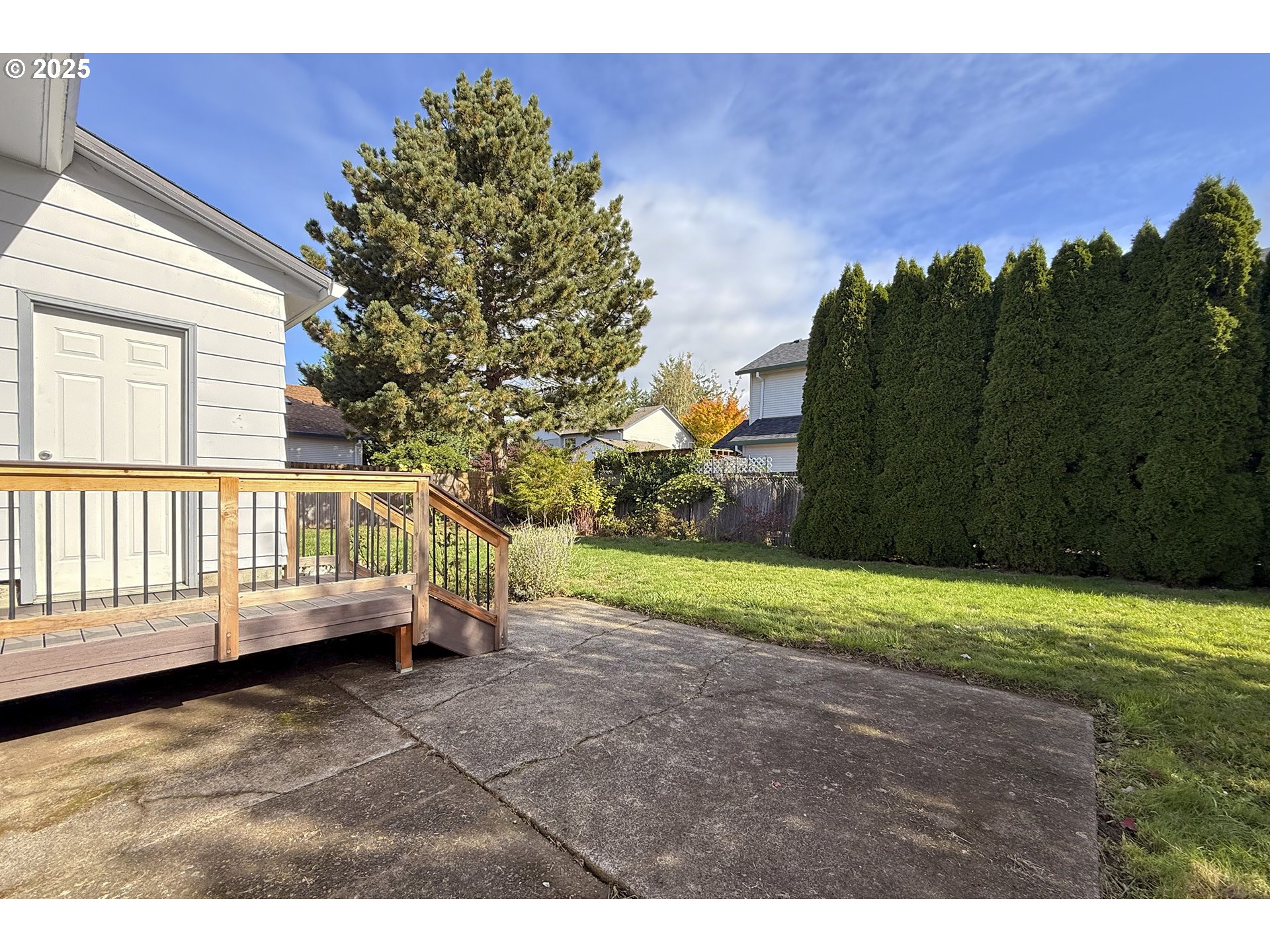 1226 Southwest Hensley Road Troutdale, OR 97060 - Photo 37 of 40 a view of outdoor space and yard