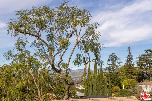 $8,888 | 3424 Primera Avenue, Los Angeles, CA 90068