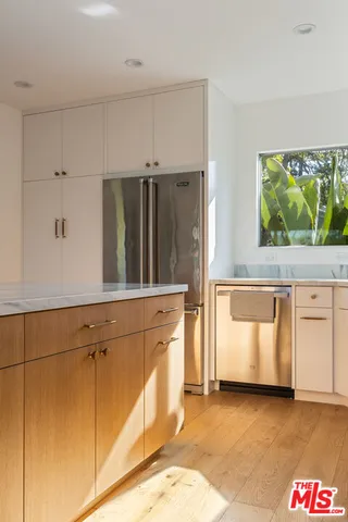 $8,888 | 3424 Primera Avenue, Los Angeles, CA 90068