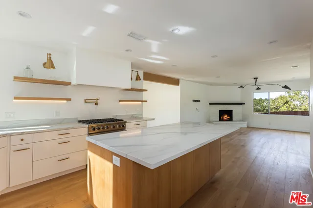 $8,888 | 3424 Primera Avenue, Los Angeles, CA 90068