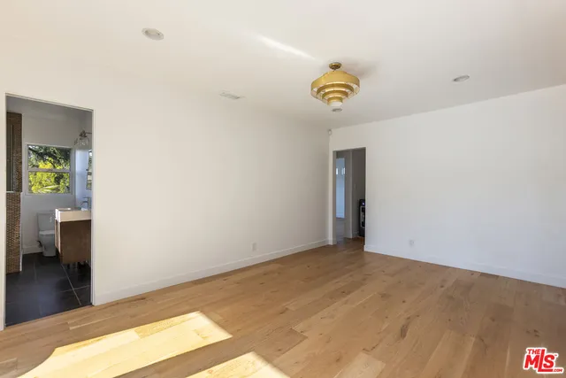 $8,888 | 3424 Primera Avenue, Los Angeles, CA 90068