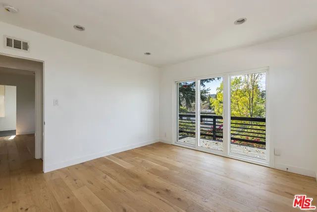 $8,888 | 3424 Primera Avenue, Los Angeles, CA 90068